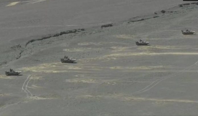 china deployed tanks on lac